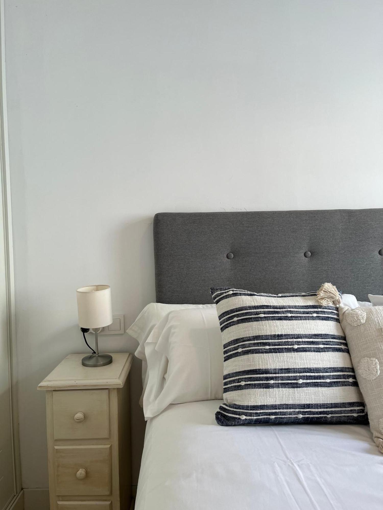 Balcones De Jauregui Premium Apartment Seville Exterior photo