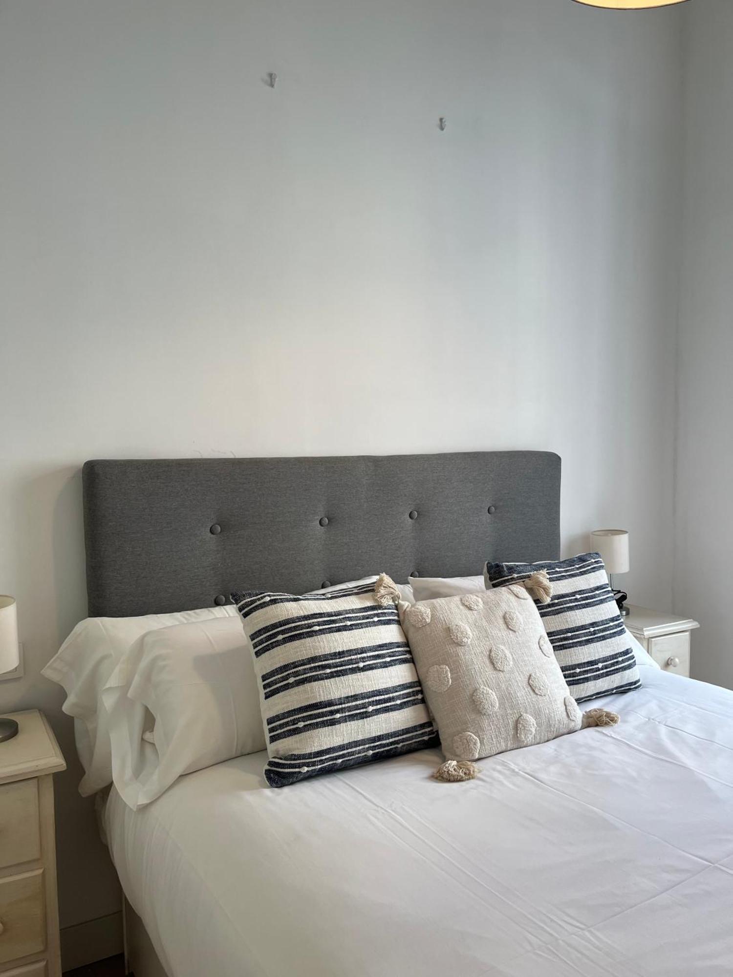 Balcones De Jauregui Premium Apartment Seville Exterior photo